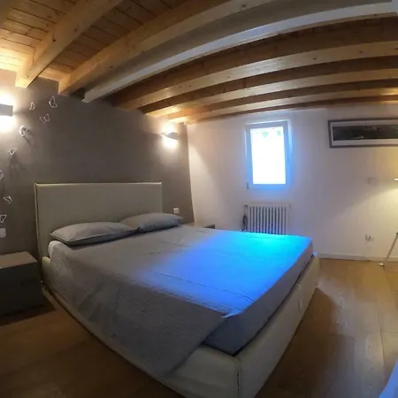 Casa Calle Pescheria شقة *