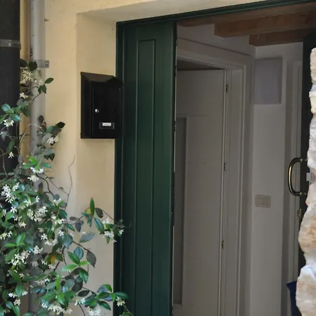 Casa Calle Pescheria شقة *